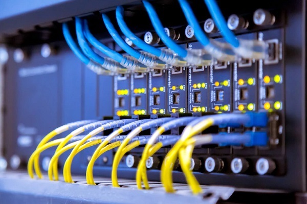 تامین و راه اندازی تجهیزات شبکه